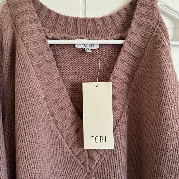 NWT TOBI Women's V-Neck Pink Sweater - Picture 4 of 6